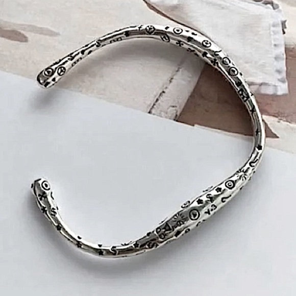 Irregular Graffiti Sterling Silver Bangle Cuff Bracelet - Picture 1 of 6